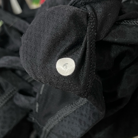 Lululemon Wild Tank - Picture 7 of 7